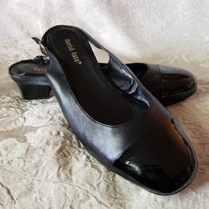 Chanel-style leather and patent mid heel sling back in rare size 11WW
